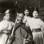 Famile juive de Fes 1905b.jpg