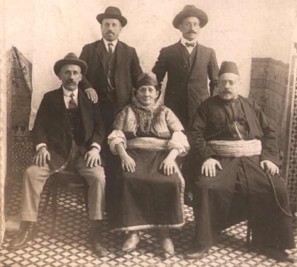 Famille Botbol vers 1930