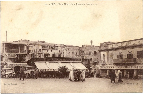 Place du Commerce 1910g.jpg
