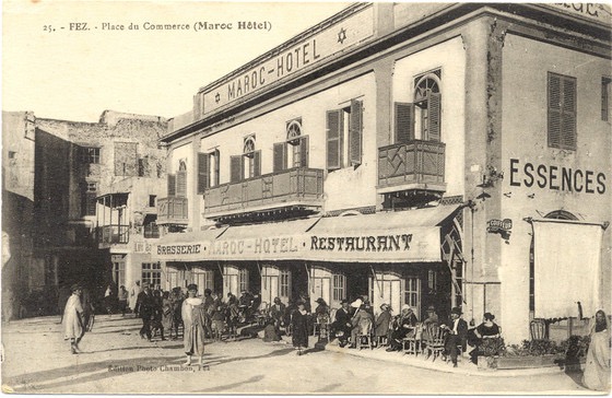 Place du Commerce 1915e.jpg