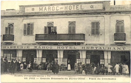 Place du Commerce 1915f.jpg