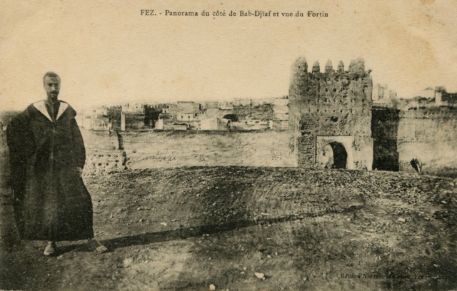 Porte du Mellah Bab Ziaf 1914.jpg