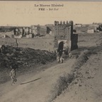 Porte du Mellah Bab Ziaf vers 1920.jpg