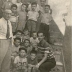 Em Habanim  1957.jpg